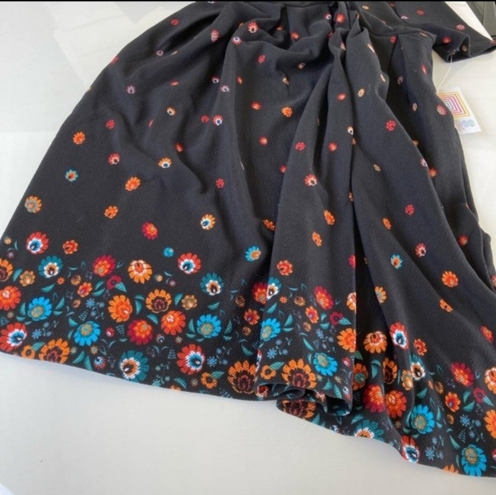 Medium Black Floral Lularoe Amelia Dress New - Picture 3 of 6